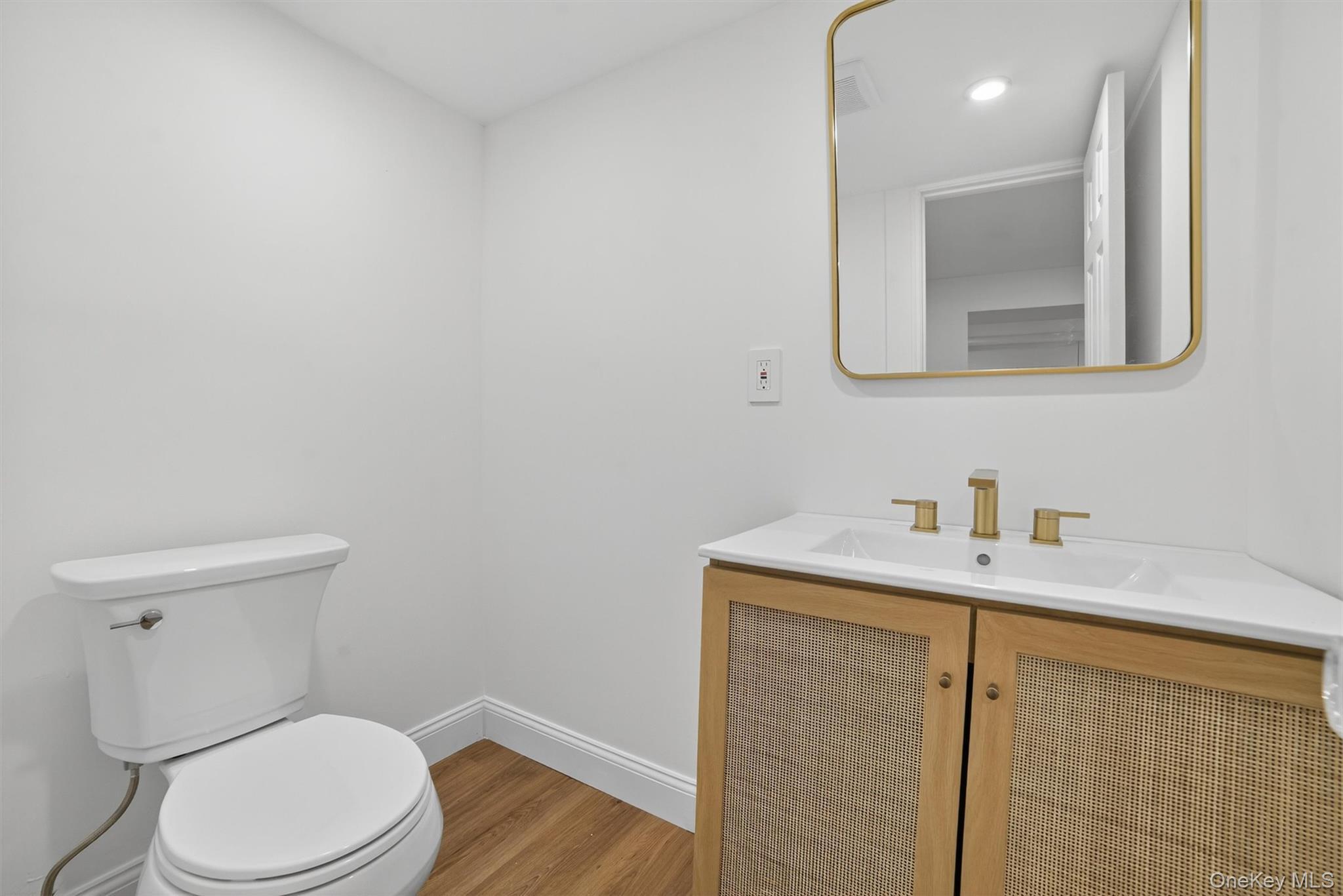 Single Family Benedict Westchester County, NY 10709, MLS-883158-40