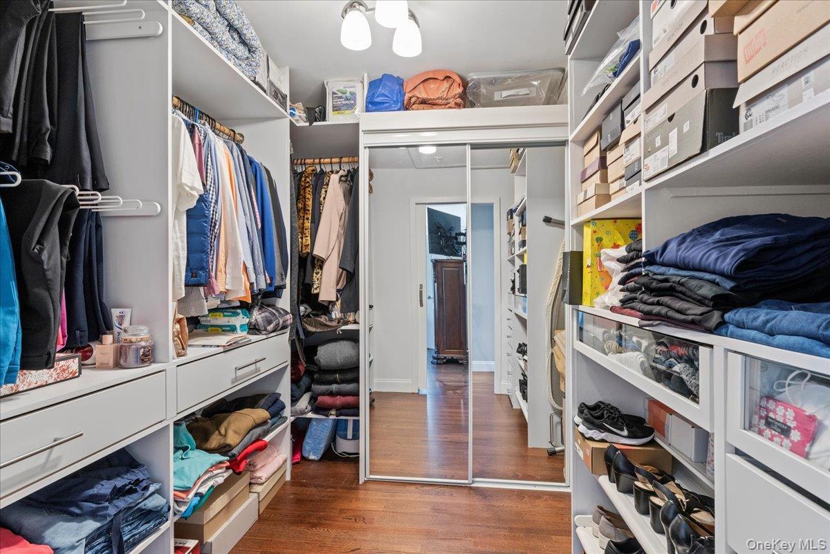 Single Family Hungry Harbor  Nassau County, NY 11581, MLS-883172-16