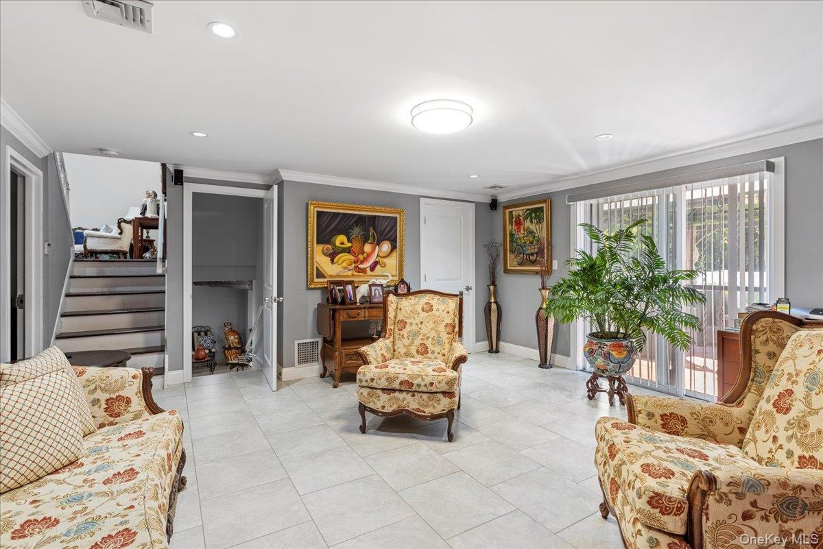 Single Family Hungry Harbor  Nassau County, NY 11581, MLS-883172-21