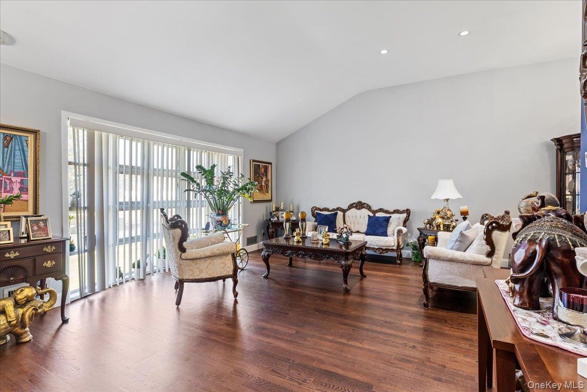 Single Family Hungry Harbor  Nassau County, NY 11581, MLS-883172-7