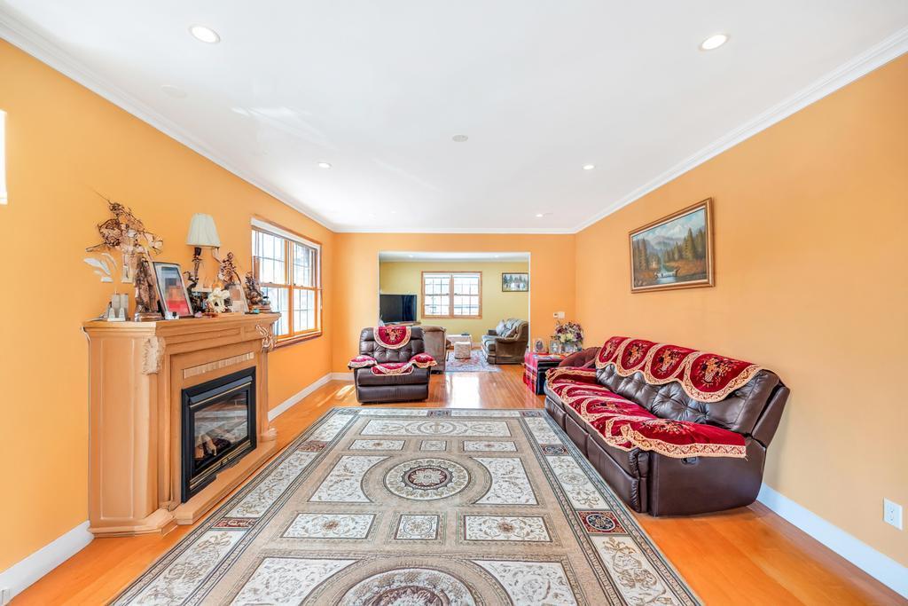 Single Family 263rd  Queens, NY 11001, MLS-883190-11