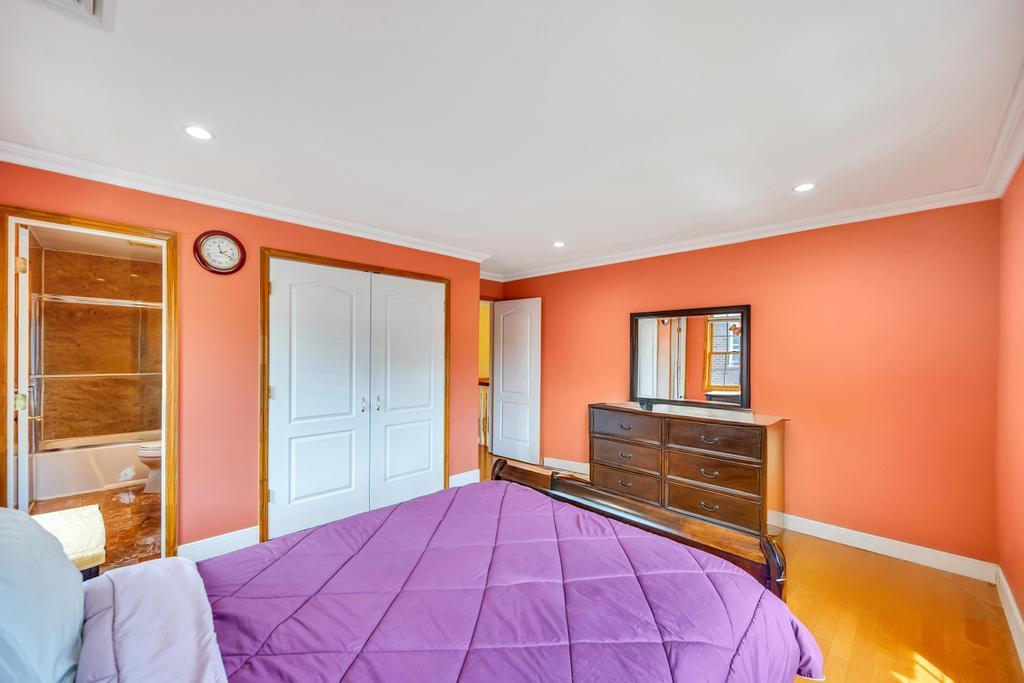 Single Family 263rd  Queens, NY 11001, MLS-883190-22