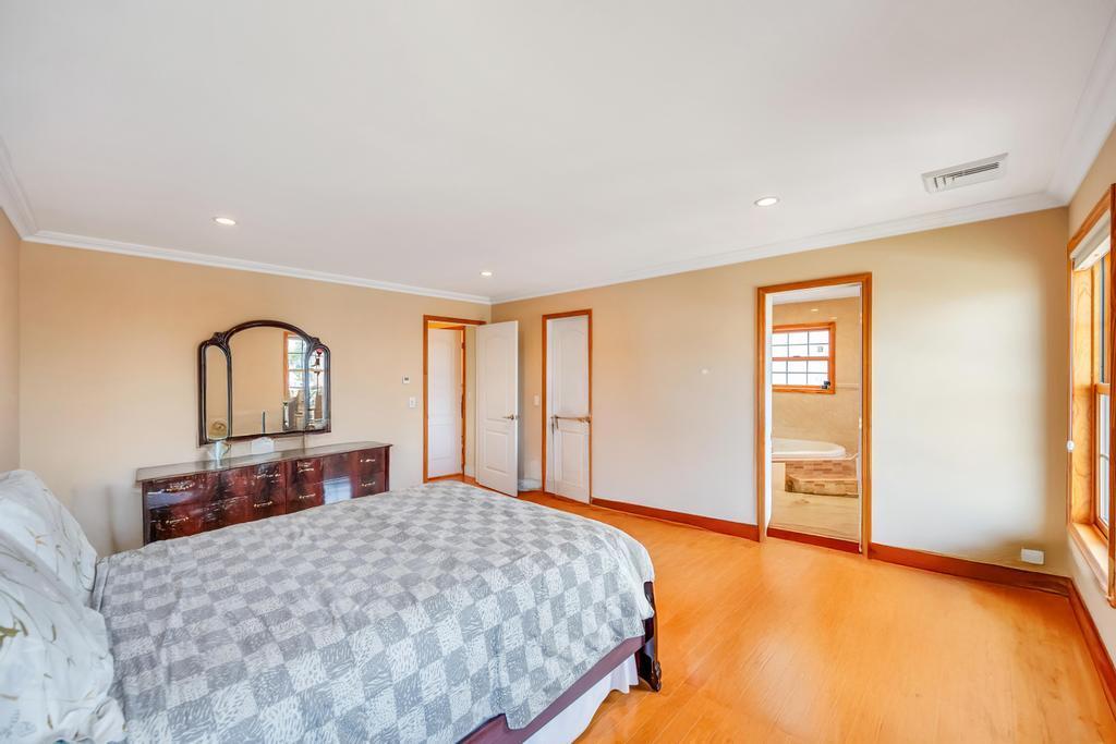 Single Family 263rd  Queens, NY 11001, MLS-883190-25