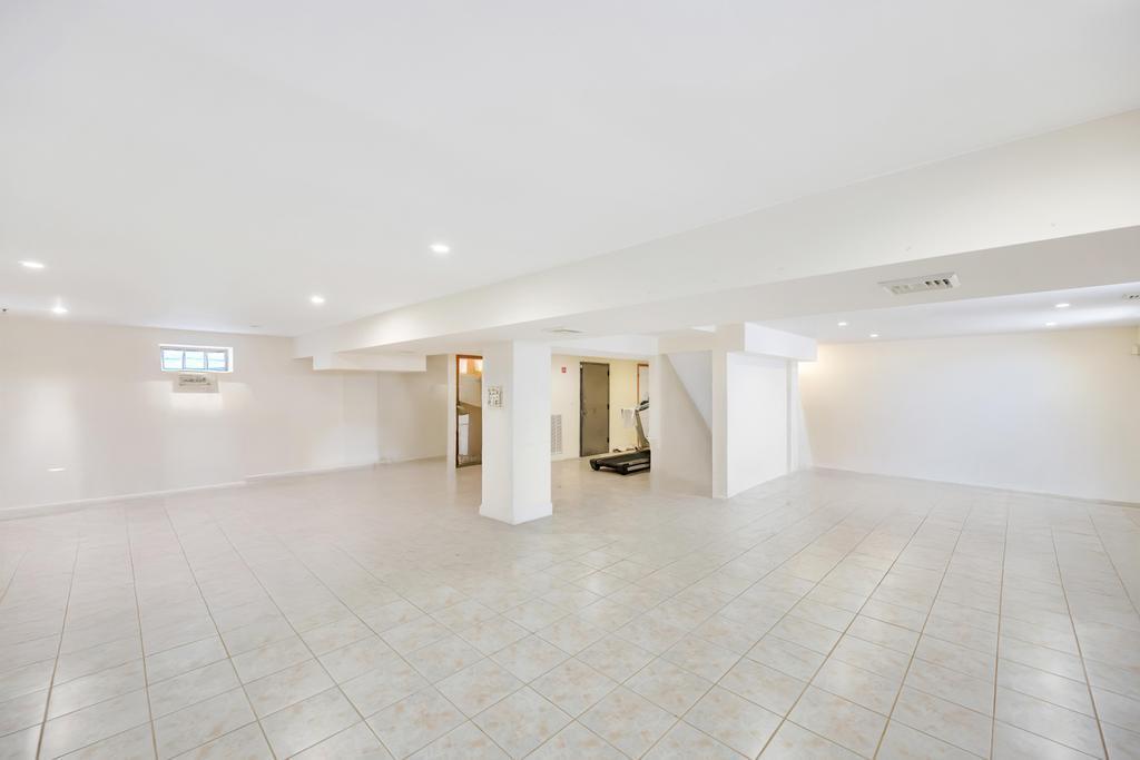 Single Family 263rd  Queens, NY 11001, MLS-883190-37