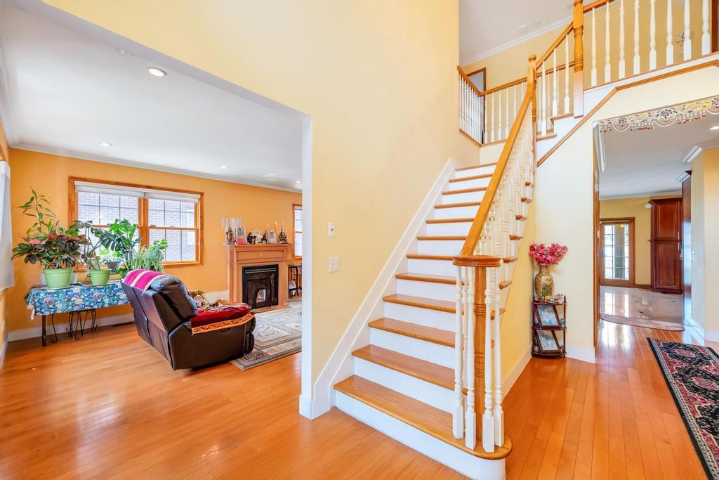 Single Family 263rd  Queens, NY 11001, MLS-883190-9