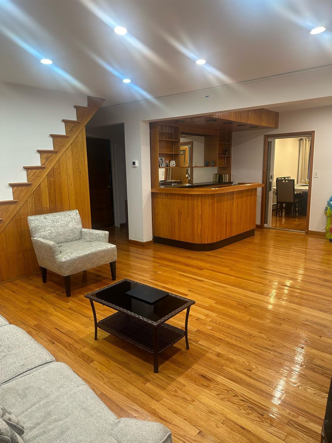 Single Family 7  Queens, NY 11357, MLS-883215-5