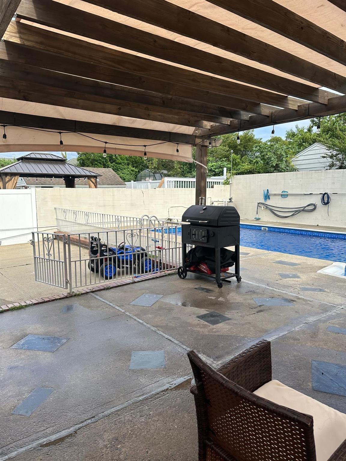 Single Family 7  Queens, NY 11357, MLS-883215-9