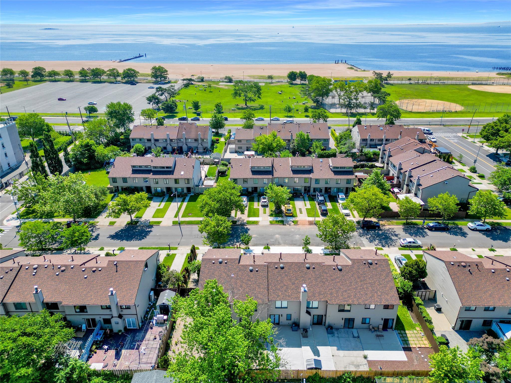 Single Family Patterson  Staten Island, NY 10306, MLS-883224-21