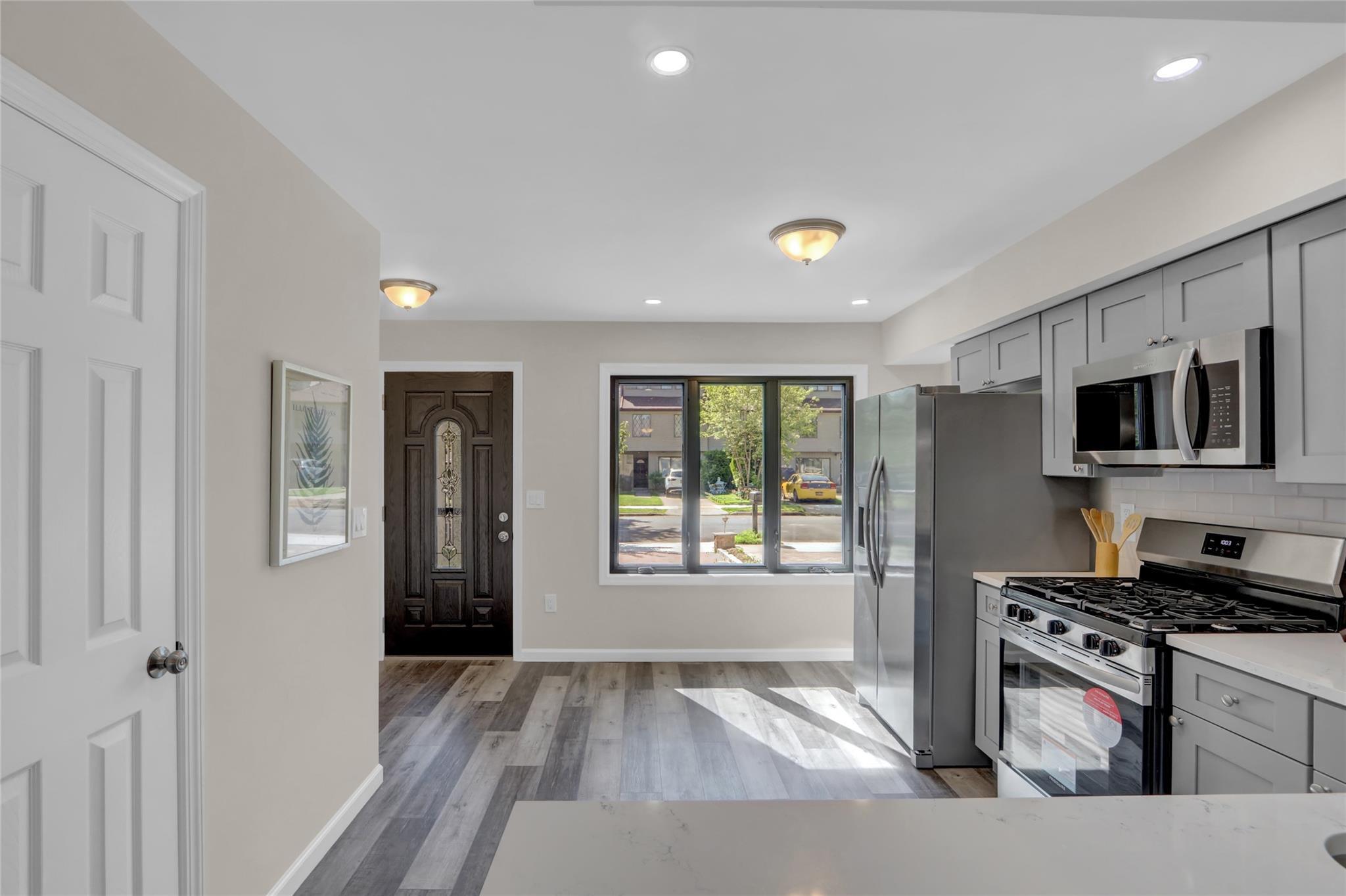 Single Family Patterson  Staten Island, NY 10306, MLS-883224-9