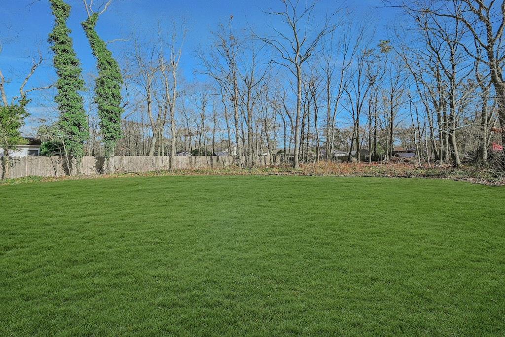 Single Family Neighborhood Road  Suffolk County, NY 11951, MLS-883231-27