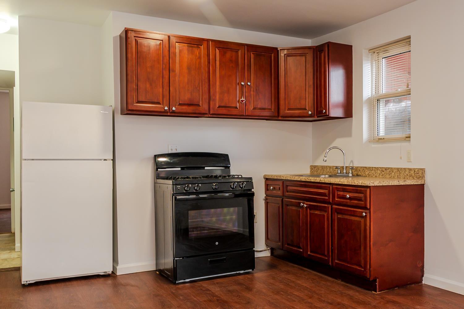Single Family Sacket  Bronx, NY 10462, MLS-883234-14