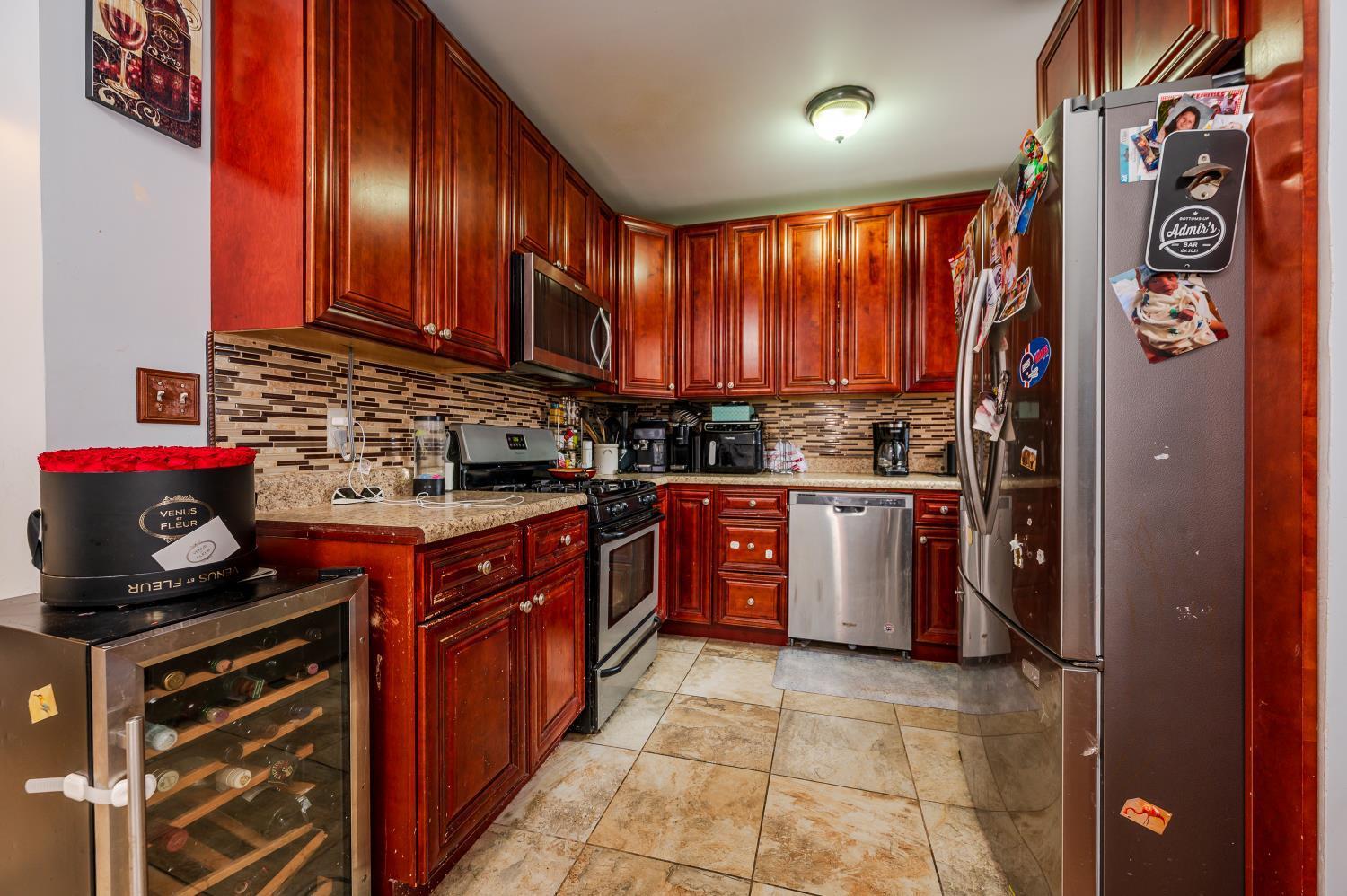 Single Family Sacket  Bronx, NY 10462, MLS-883234-5