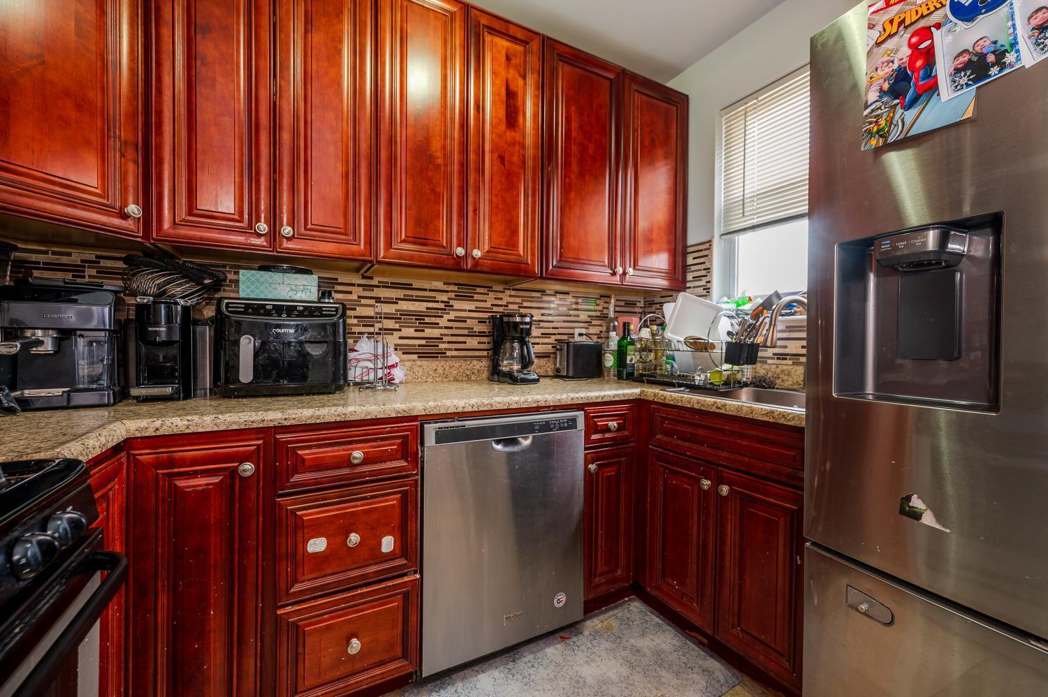Single Family Sacket  Bronx, NY 10462, MLS-883234-6