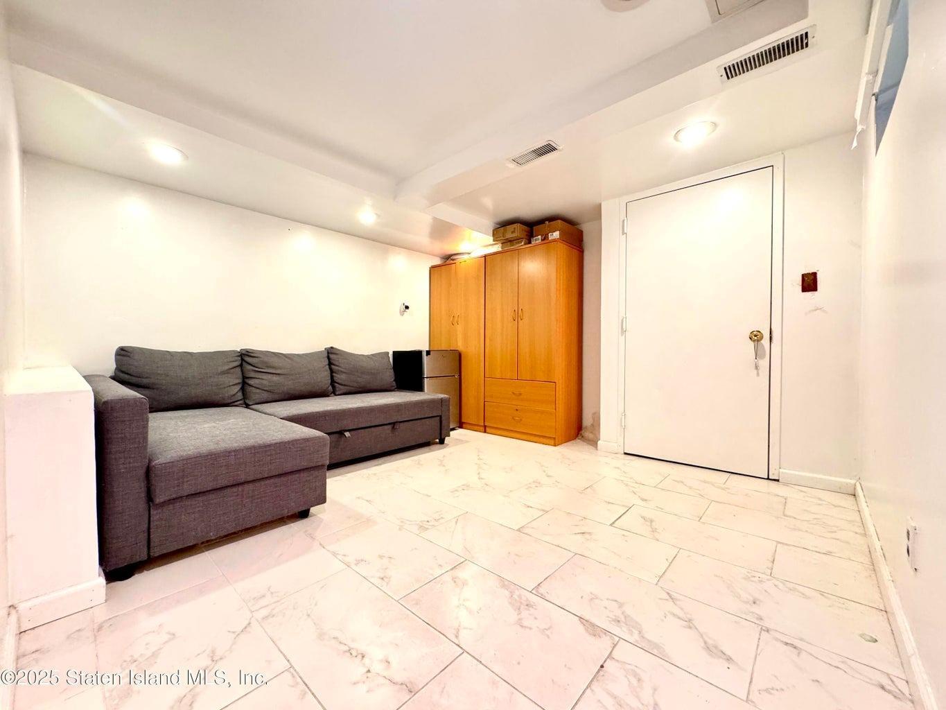Single Family Fillmore  Brooklyn, NY 11234, MLS-883260-6