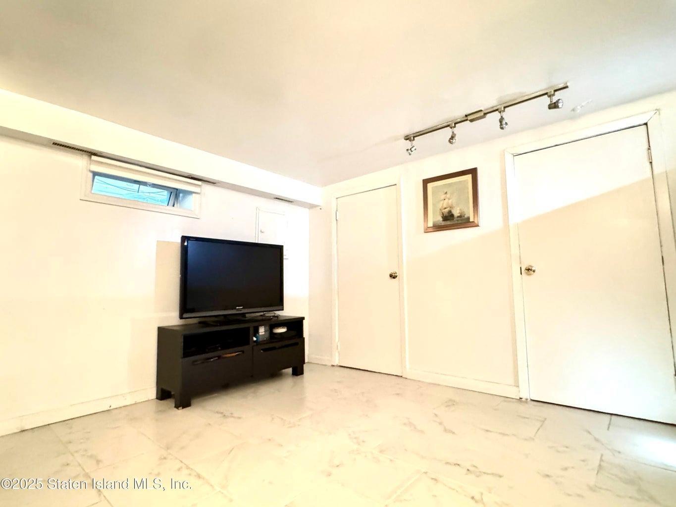 Single Family Fillmore  Brooklyn, NY 11234, MLS-883260-8
