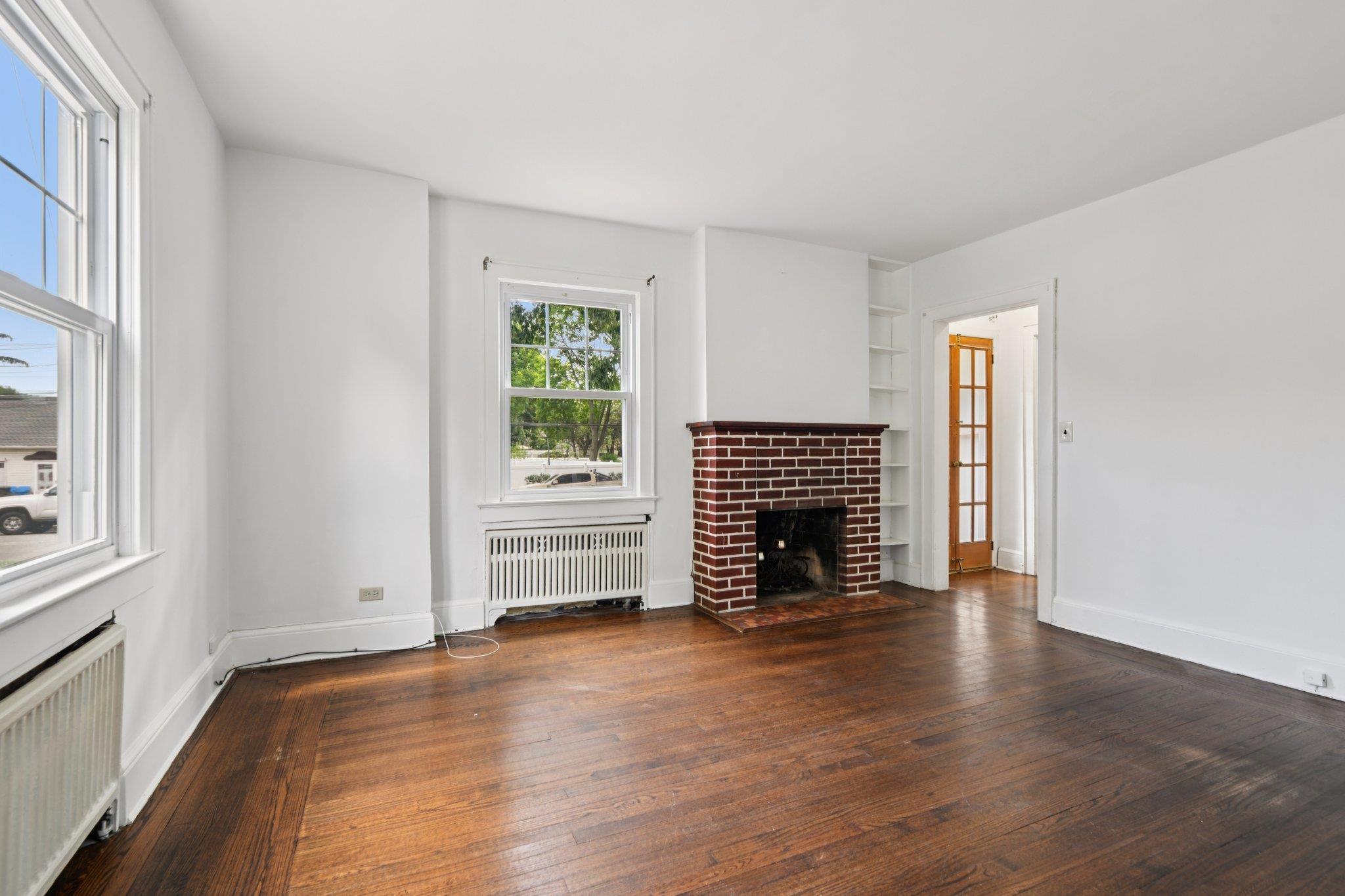 Single Family Lou  Suffolk County, NY 11754, MLS-883261-6