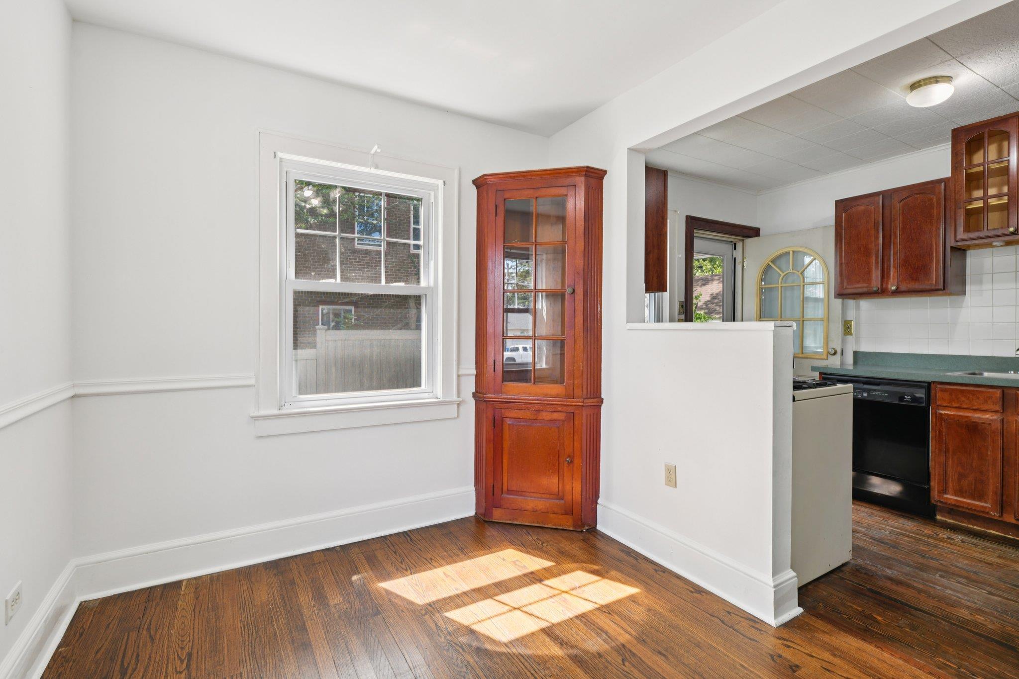 Single Family Lou  Suffolk County, NY 11754, MLS-883261-9