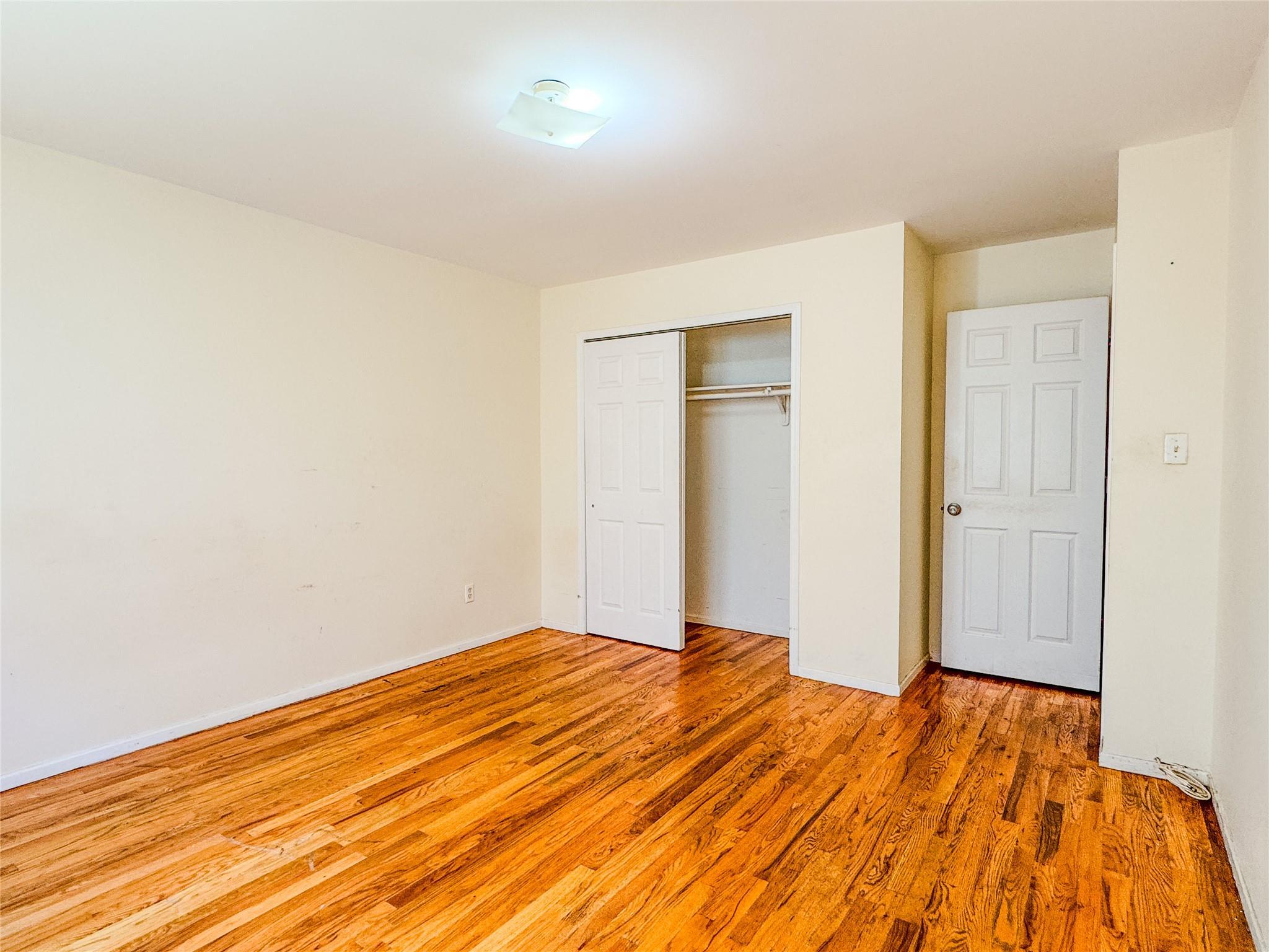 Single Family 81st  Queens, NY 11416, MLS-883262-12