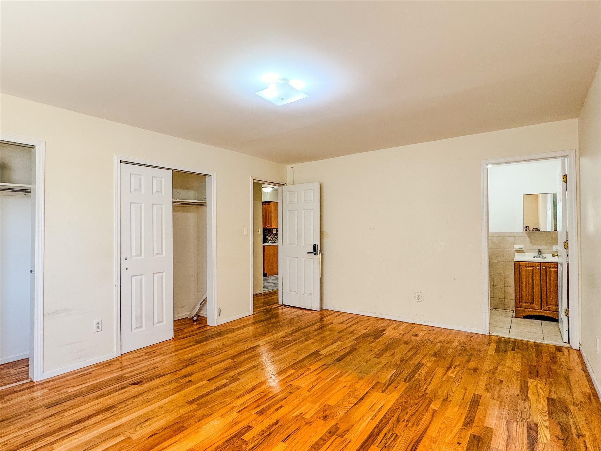 Single Family 81st  Queens, NY 11416, MLS-883262-9