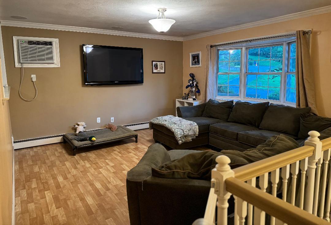 Single Family Macintosh  Dutchess County, NY 12590, MLS-883290-3