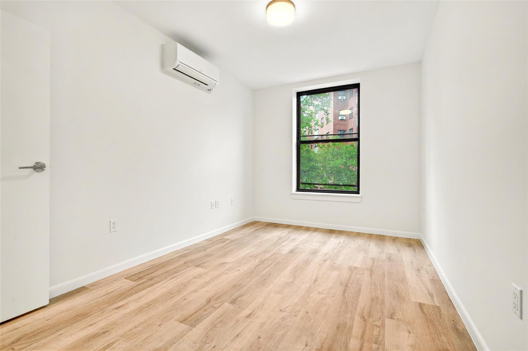 Coop Bronx River  Bronx, NY 10473, MLS-883313-17
