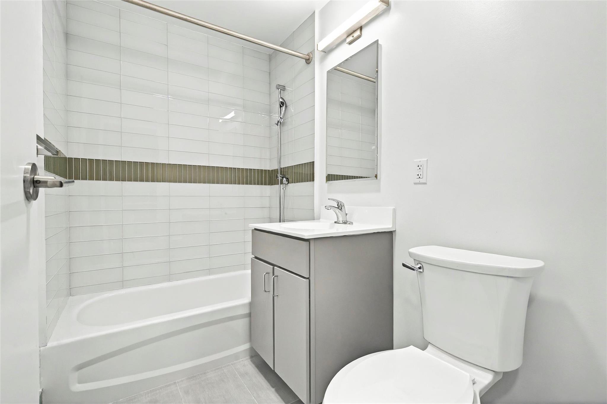 Coop Bronx River  Bronx, NY 10473, MLS-883313-20