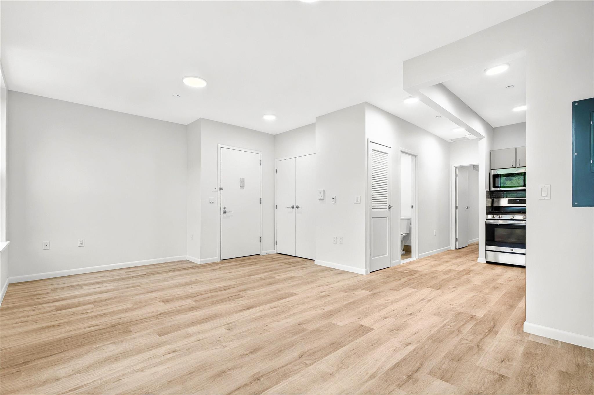 Coop Bronx River  Bronx, NY 10473, MLS-883313-9