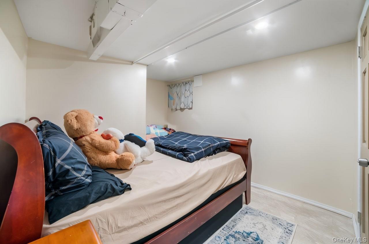 Single Family 264th  Queens, NY 11004, MLS-883316-16