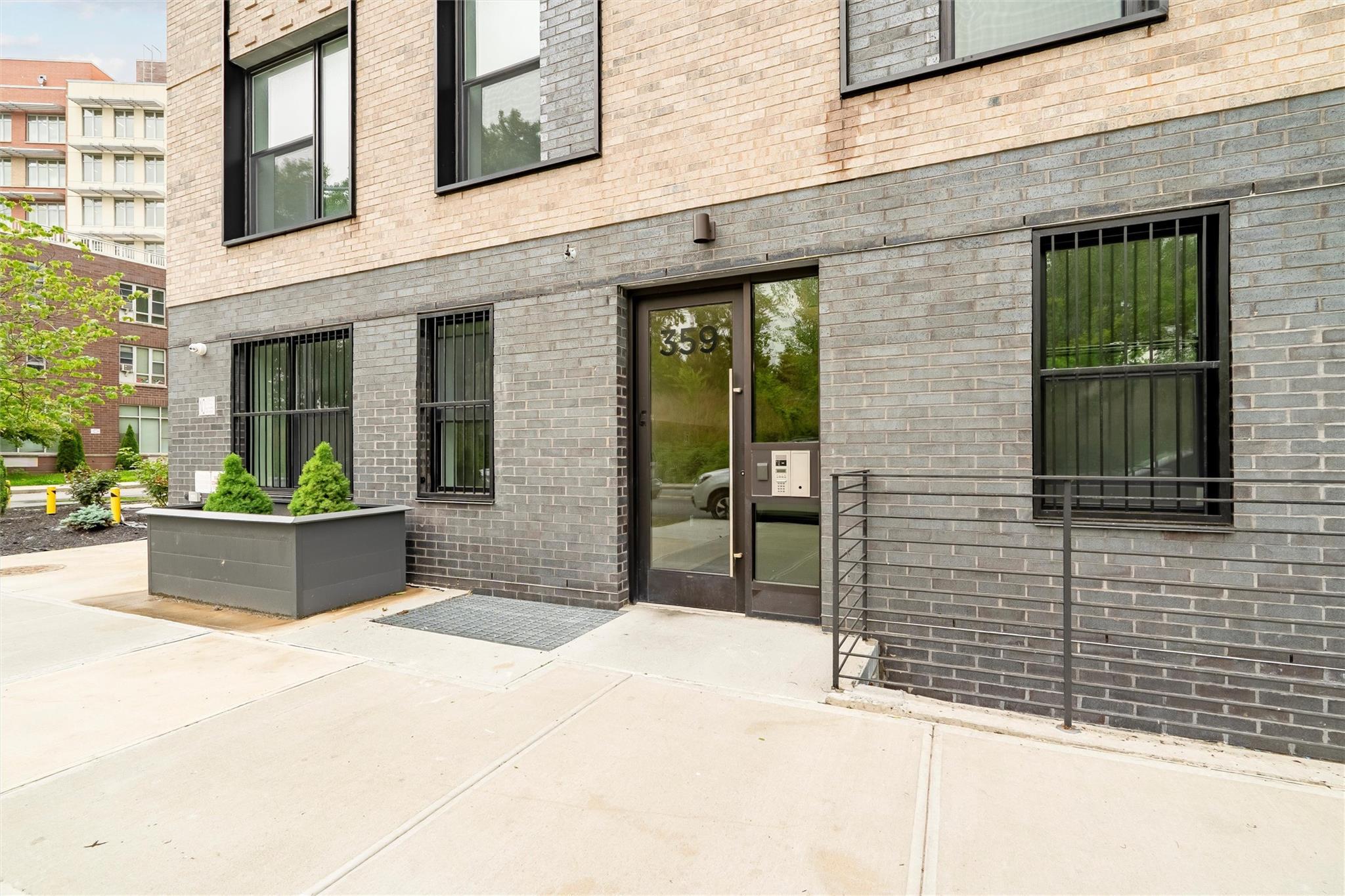 Coop Bronx River  Bronx, NY 10473, MLS-883326-4