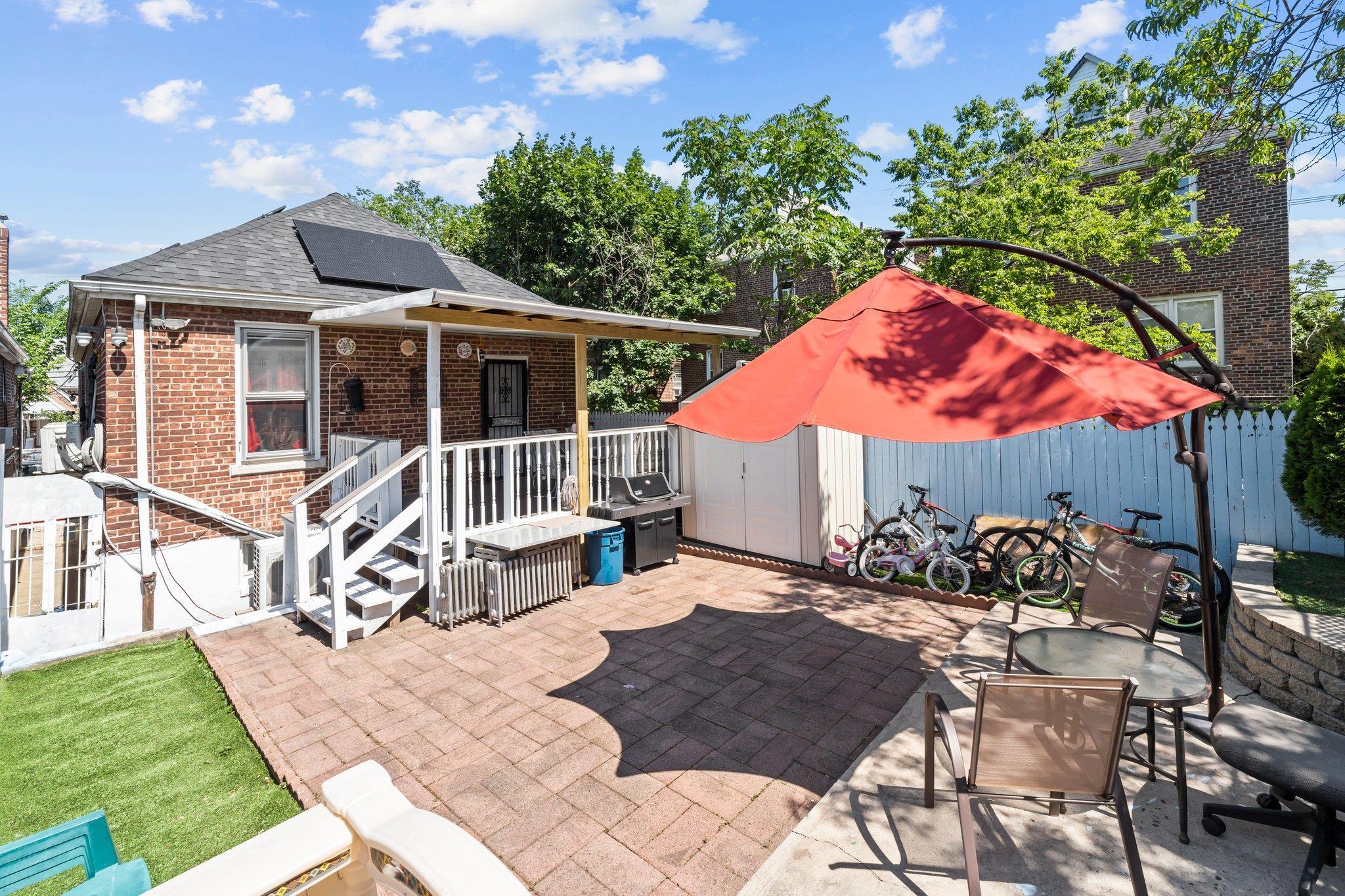 Single Family Kingsland  Bronx, NY 10469, MLS-883344-22