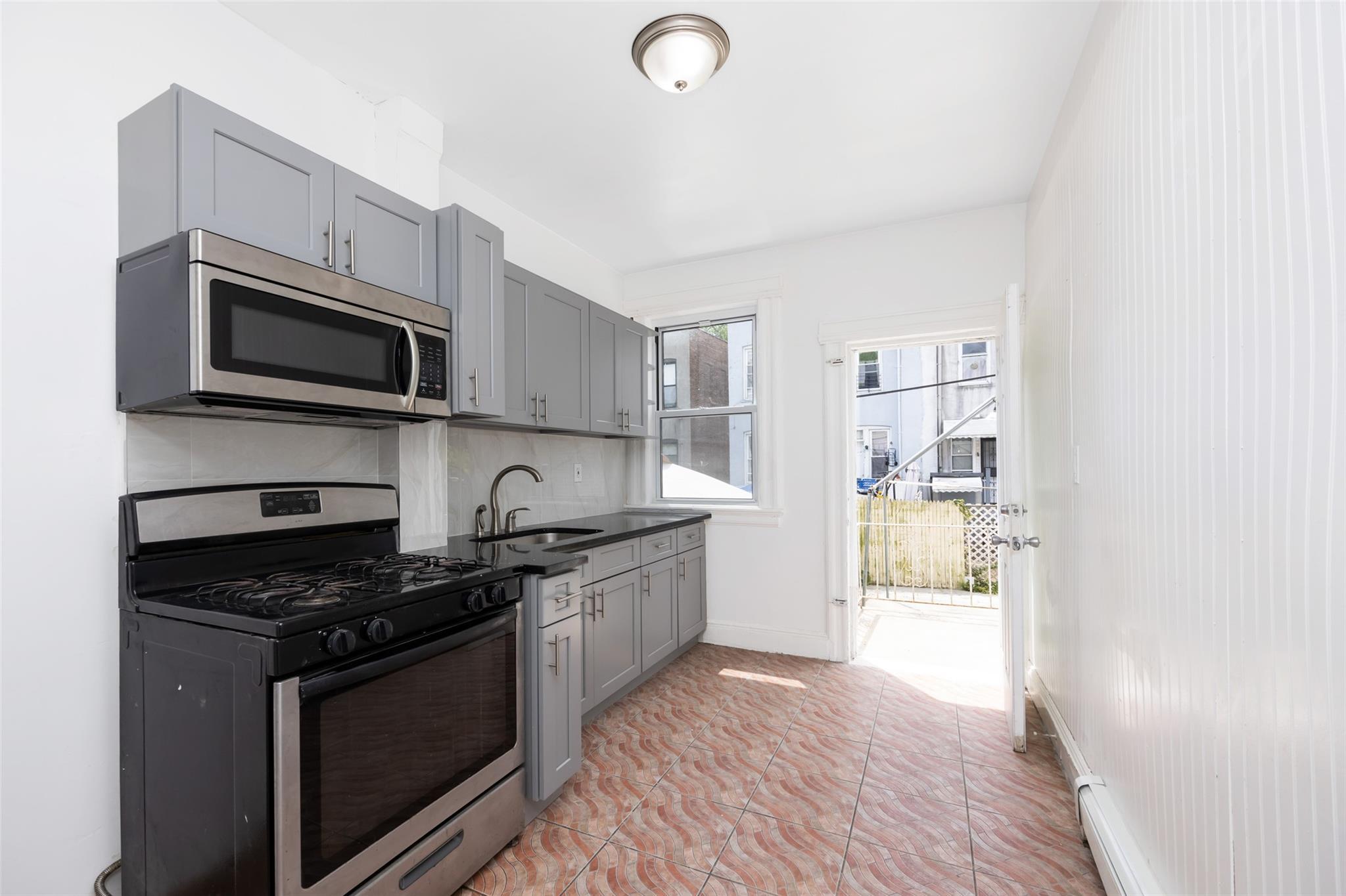 Single Family 88th Street  Queens, NY 11421, MLS-883354-5