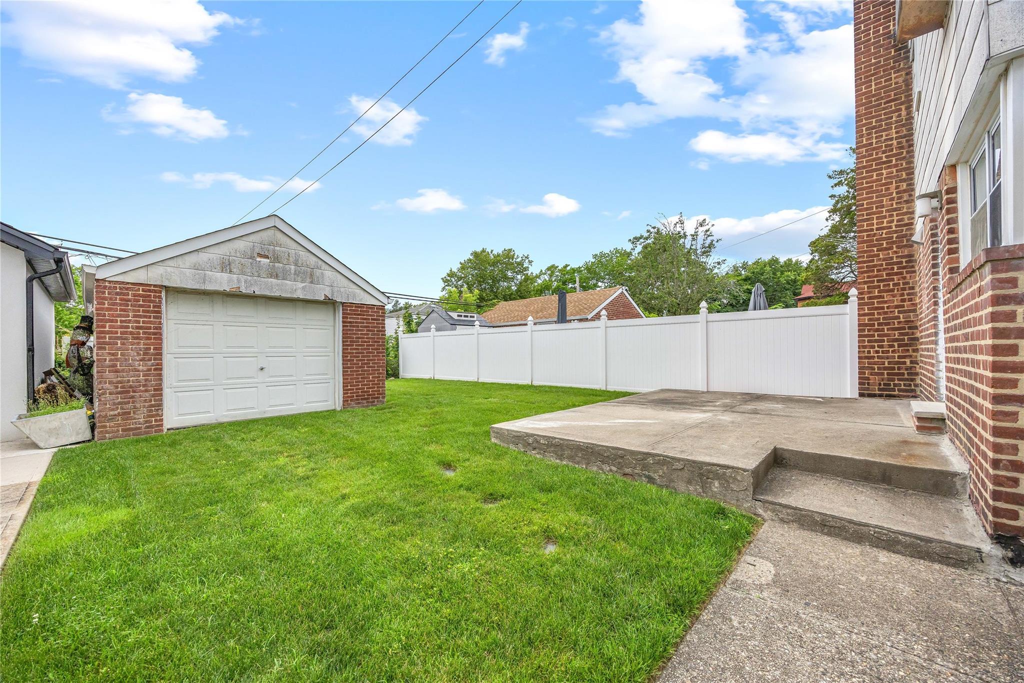 Single Family Bell  Queens, NY 11364, MLS-883365-21