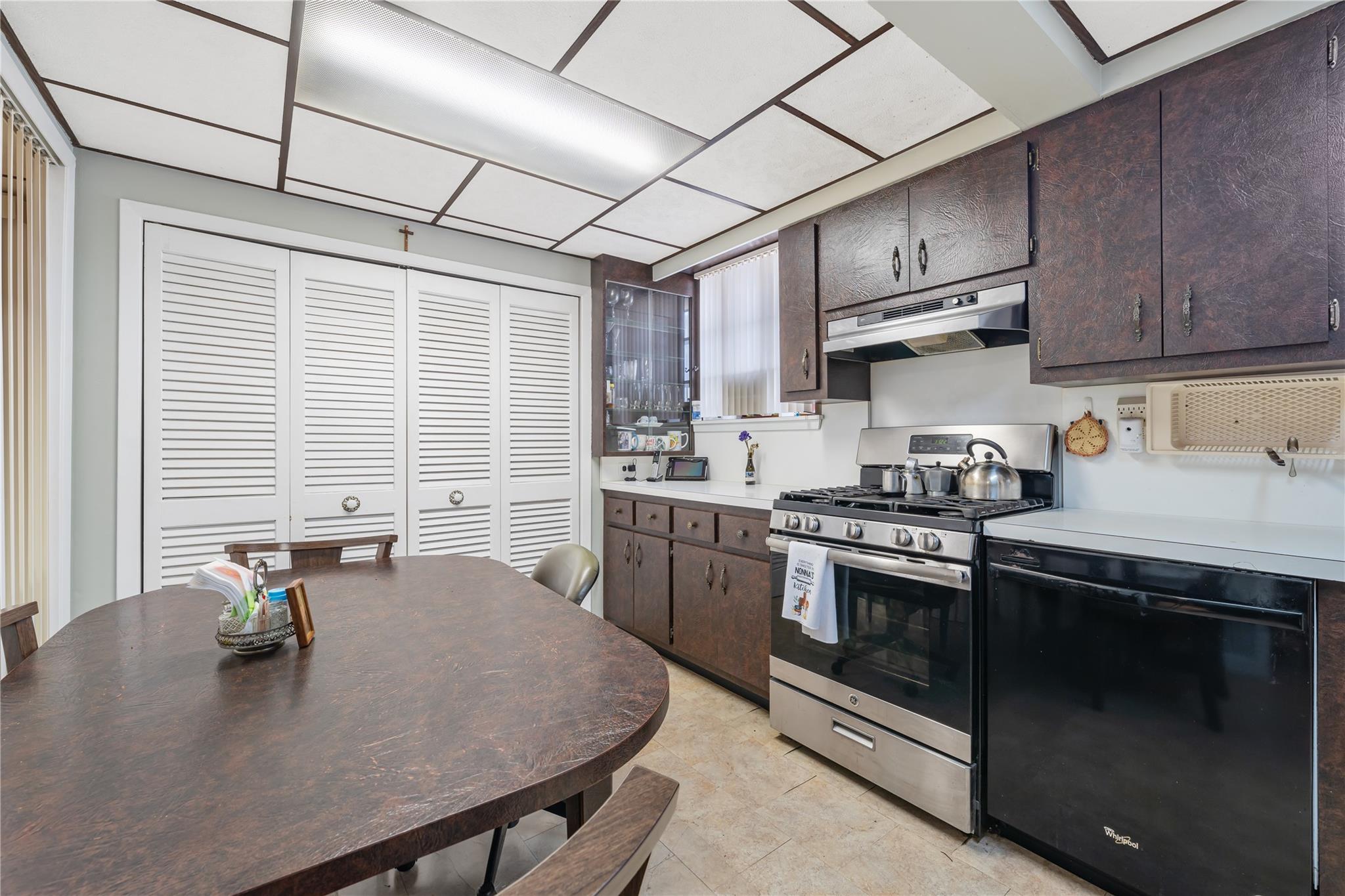 Single Family Powells Cove  Queens, NY 11357, MLS-883366-16