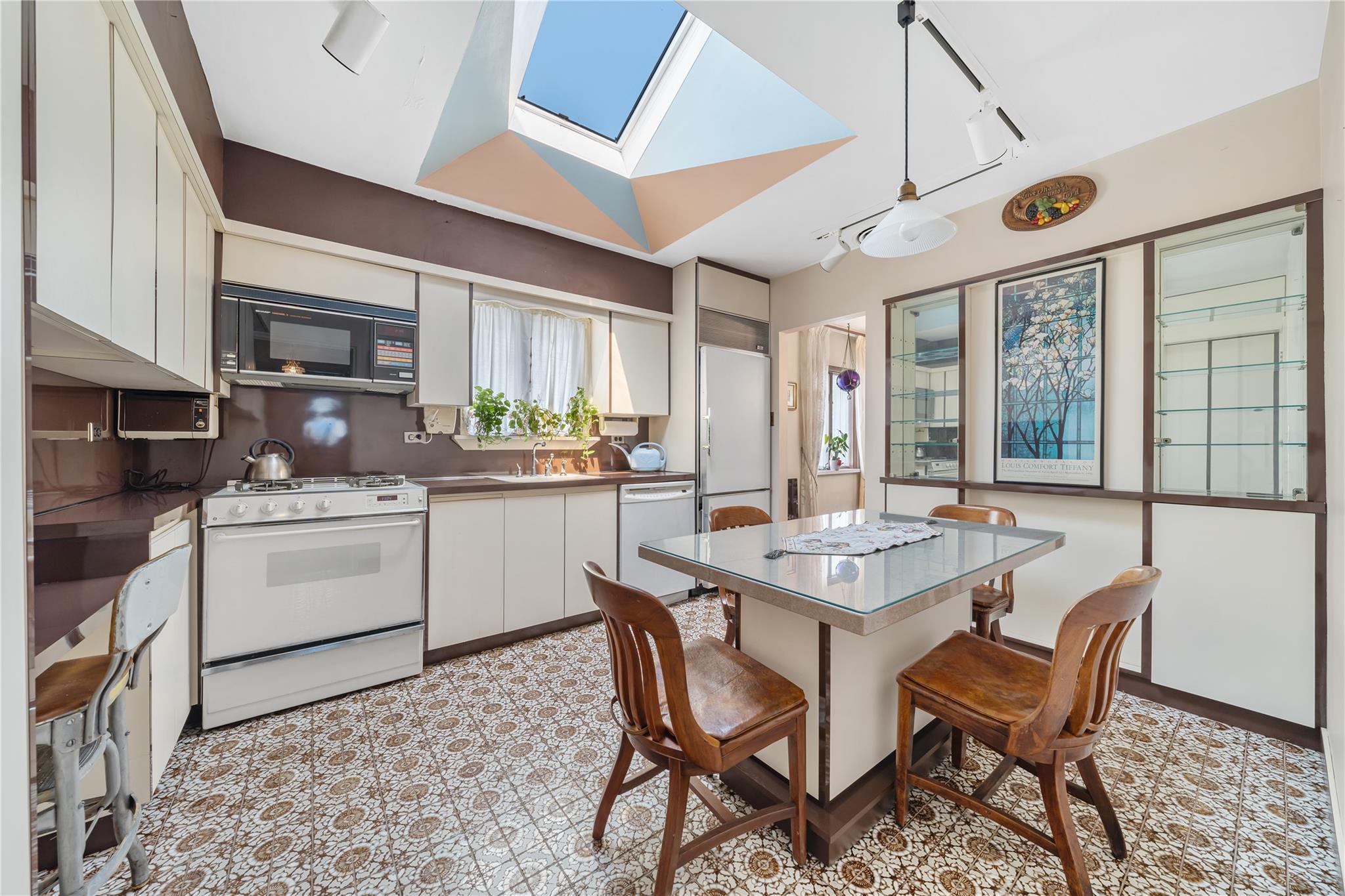 Single Family Powells Cove  Queens, NY 11357, MLS-883366-7