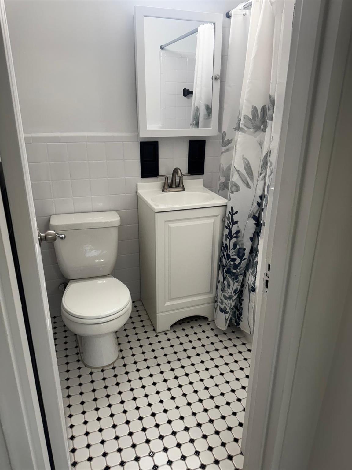 Coop Highland  Queens, NY 11432, MLS-883377-3