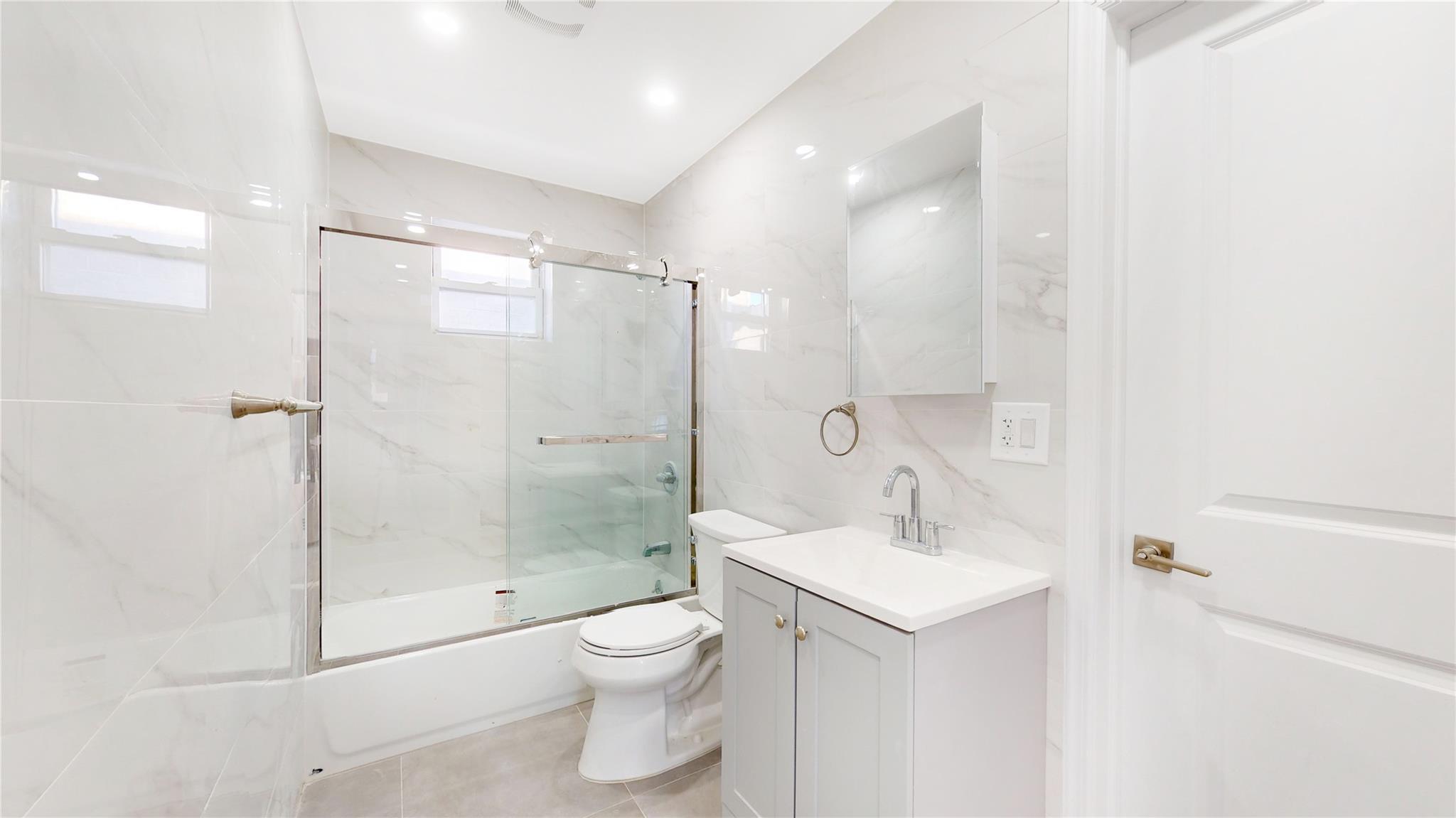 Single Family Beach 86th  Queens, NY 11693, MLS-883404-7