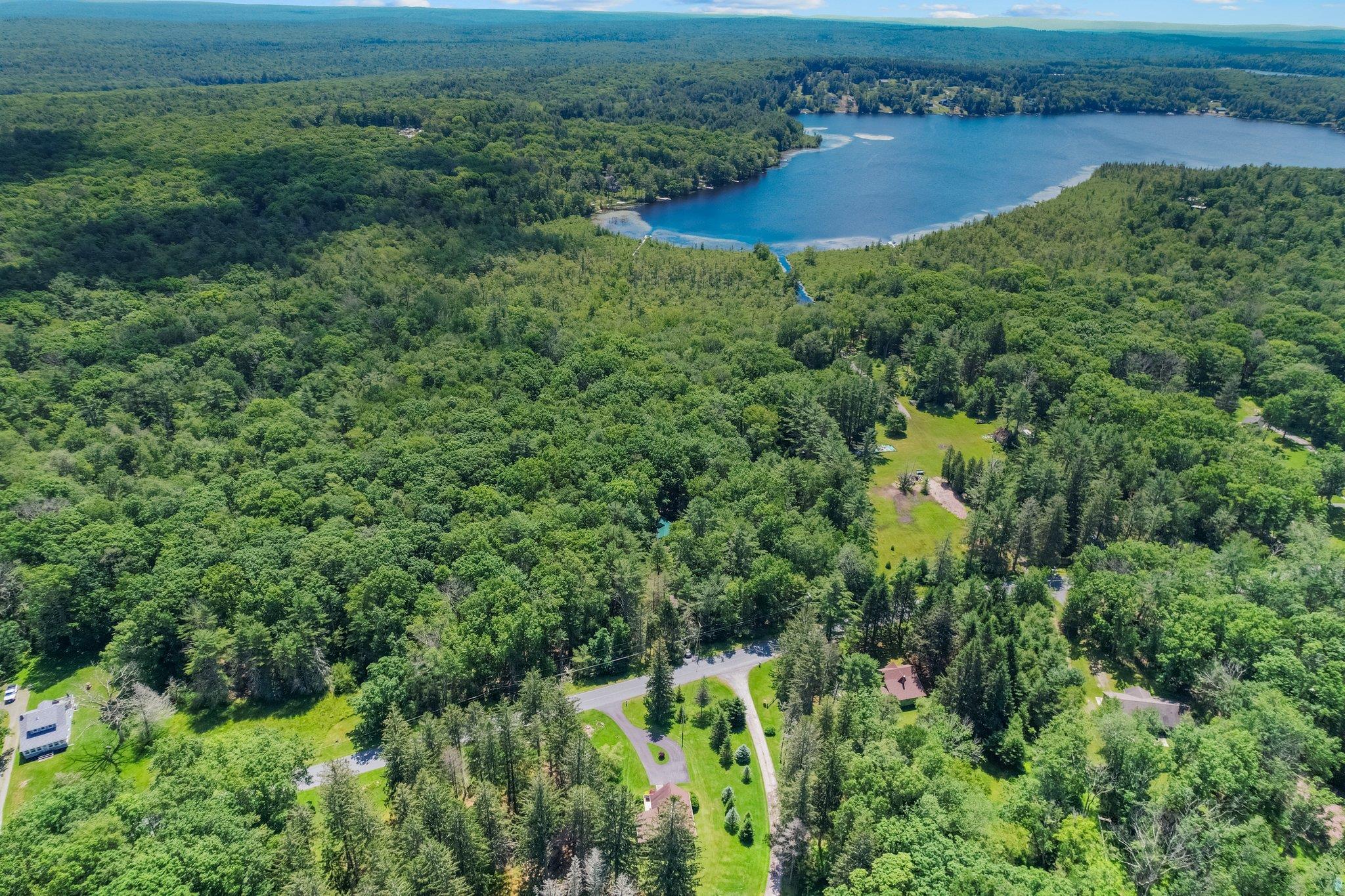 Single Family Hartung  Sullivan County, NY 12743, MLS-883408-32
