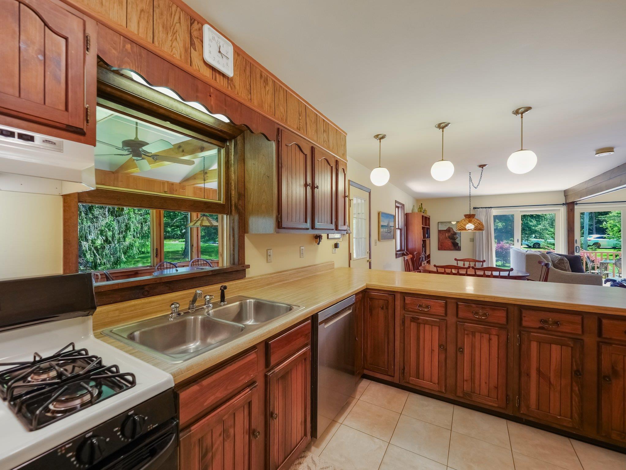 Single Family Hartung  Sullivan County, NY 12743, MLS-883408-8