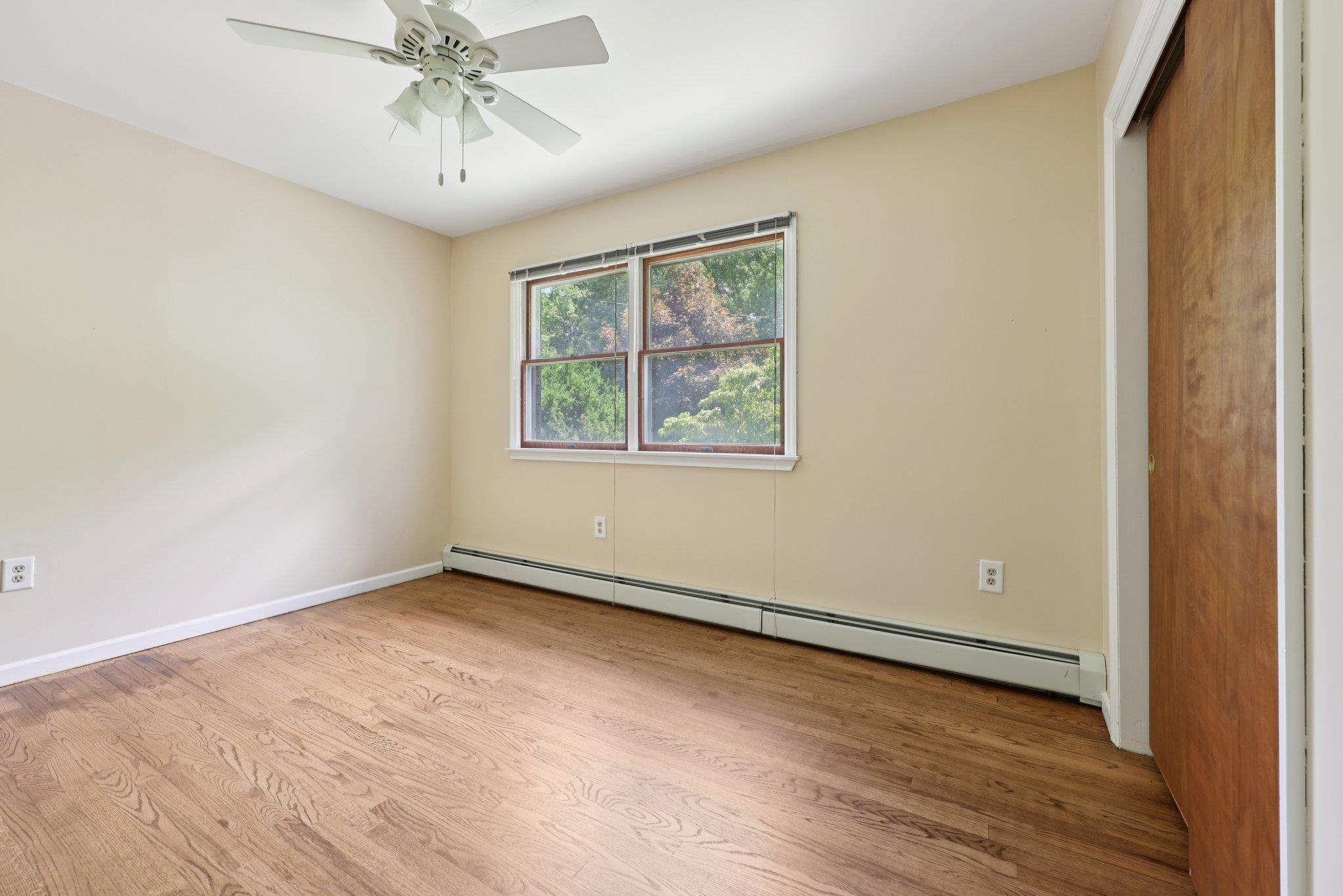 Single Family Ridgefield  Orange County, NY 12550, MLS-883424-25