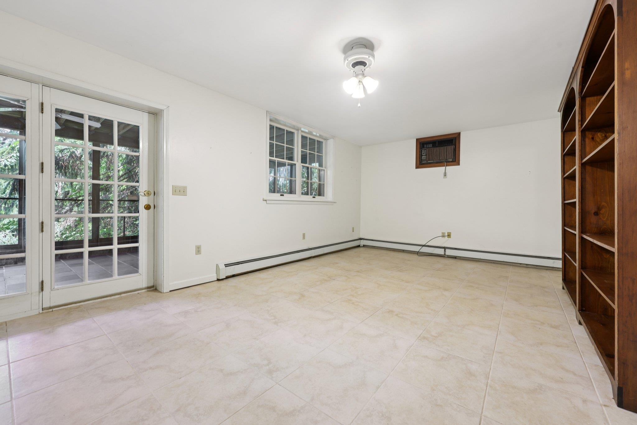 Single Family Ridgefield  Orange County, NY 12550, MLS-883424-29