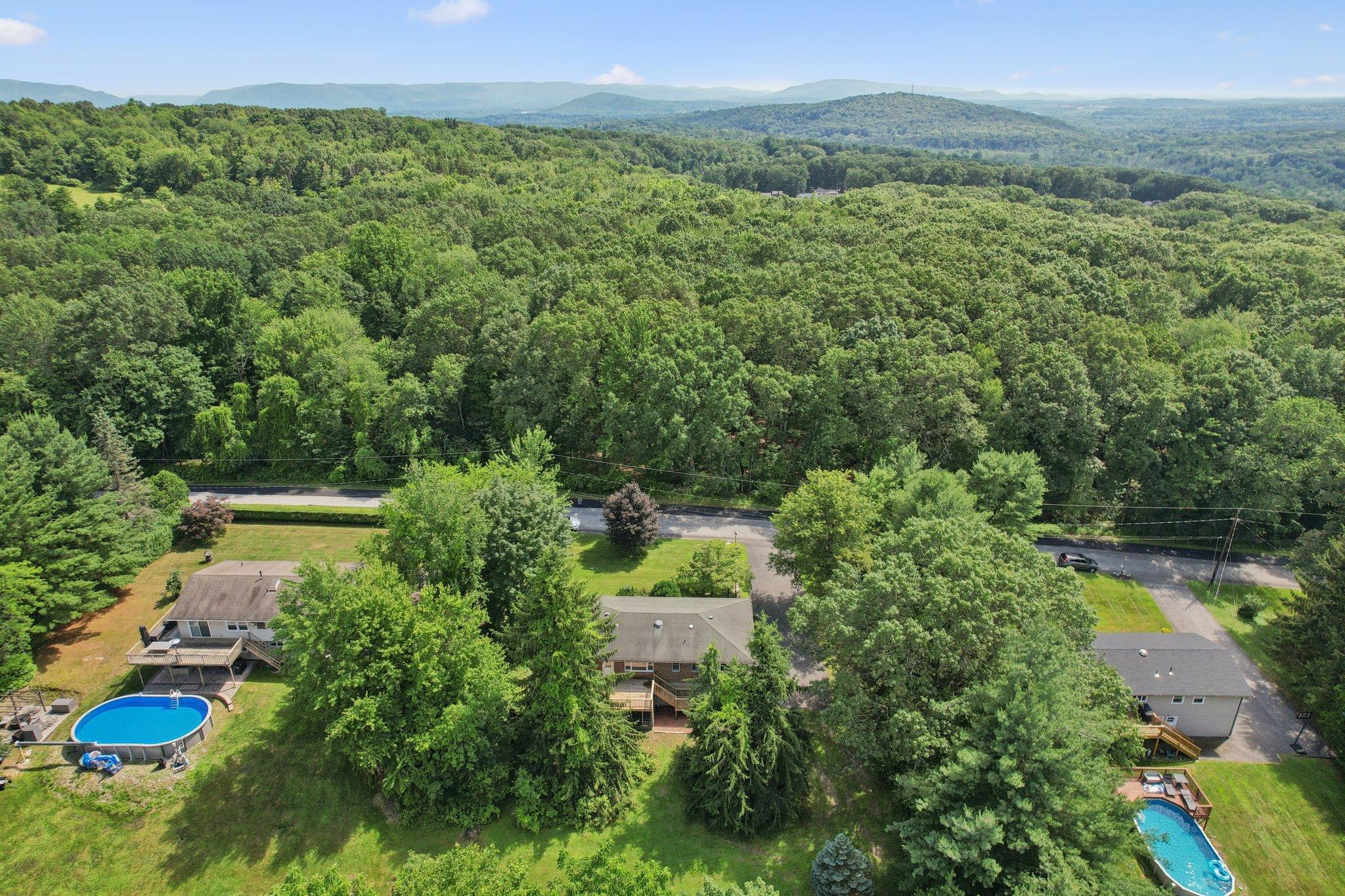 Single Family Ridgefield  Orange County, NY 12550, MLS-883424-46