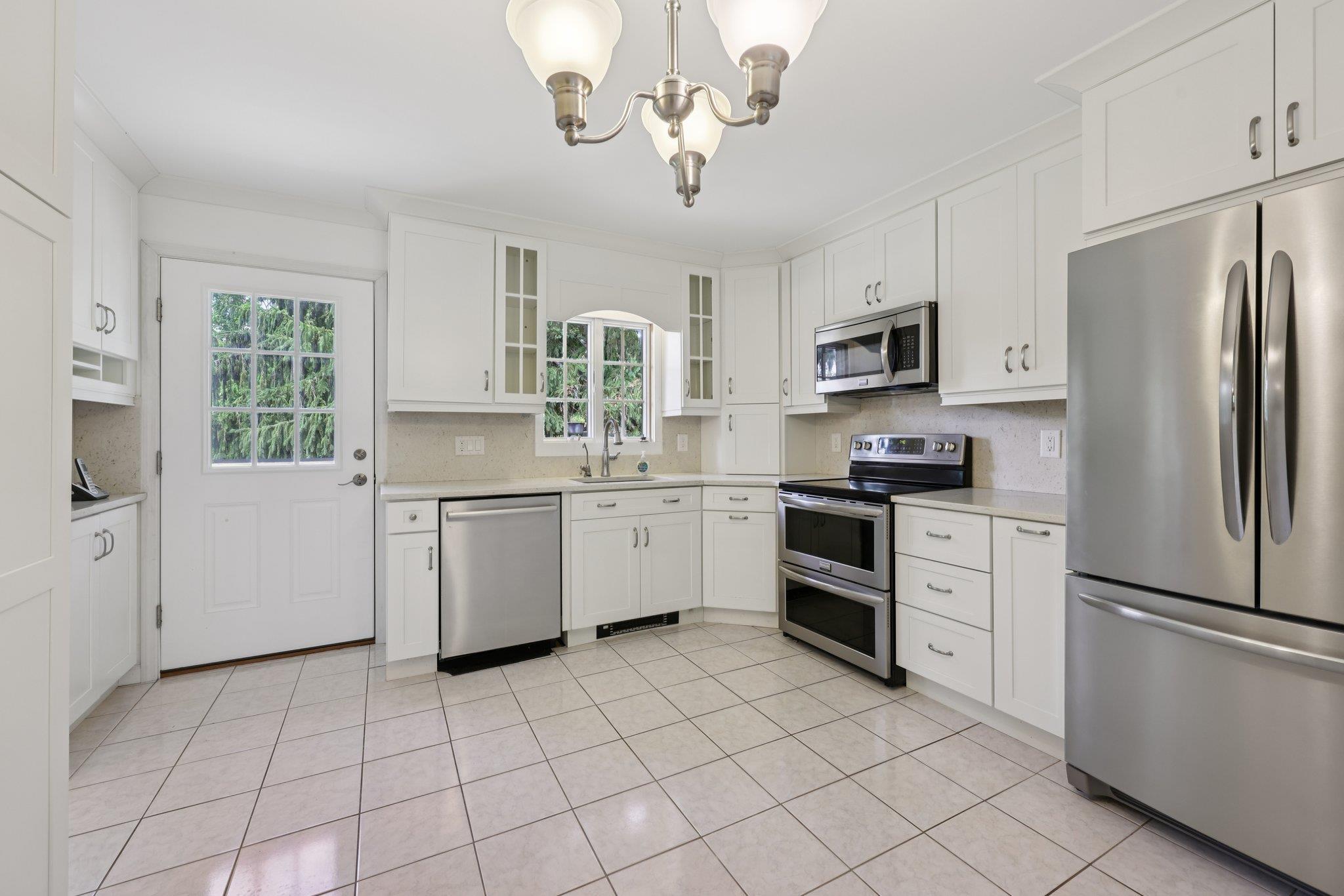 Single Family Ridgefield  Orange County, NY 12550, MLS-883424-9