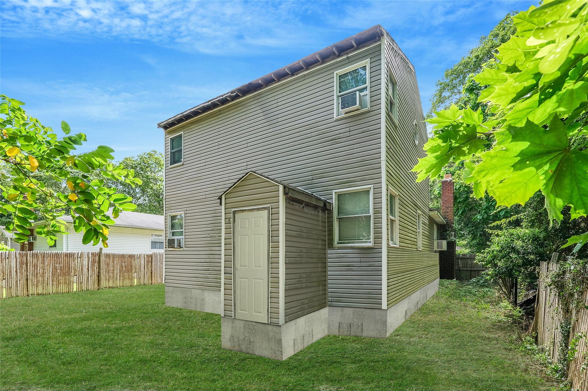 Single Family Broadway  Suffolk County, NY 11967, MLS-883456-11