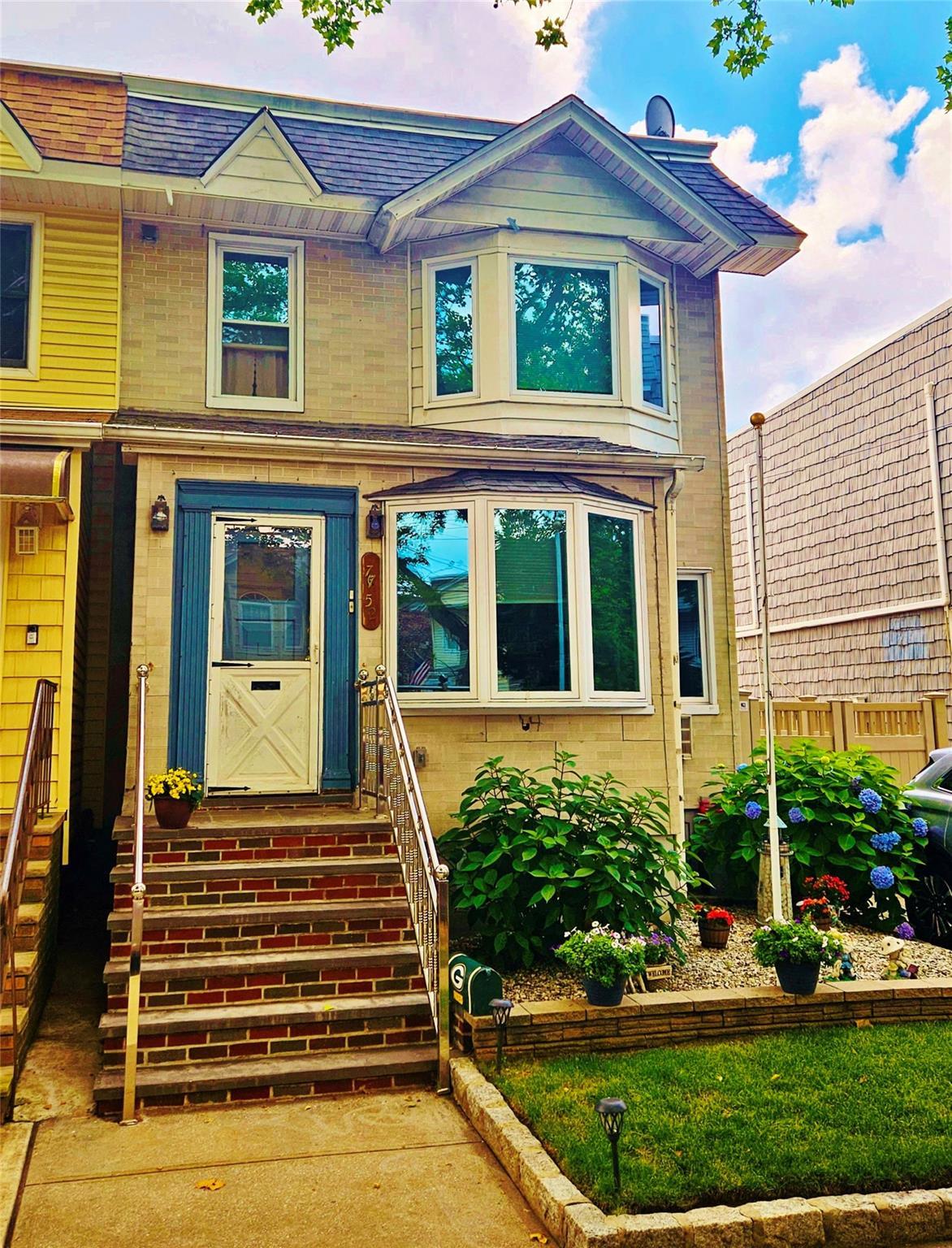 Single Family 76th  Queens, NY 11385, MLS-883460-3