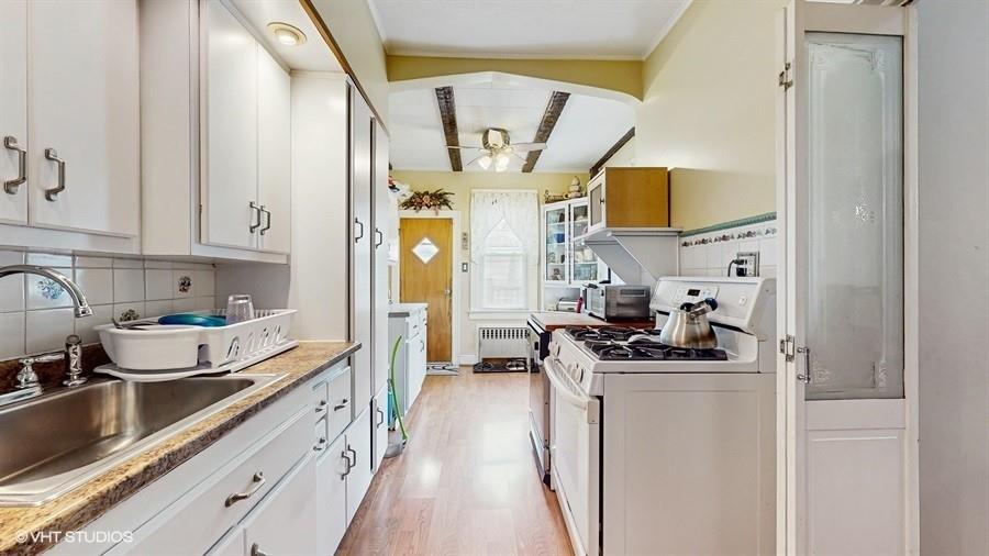 Single Family 76th  Queens, NY 11385, MLS-883460-4