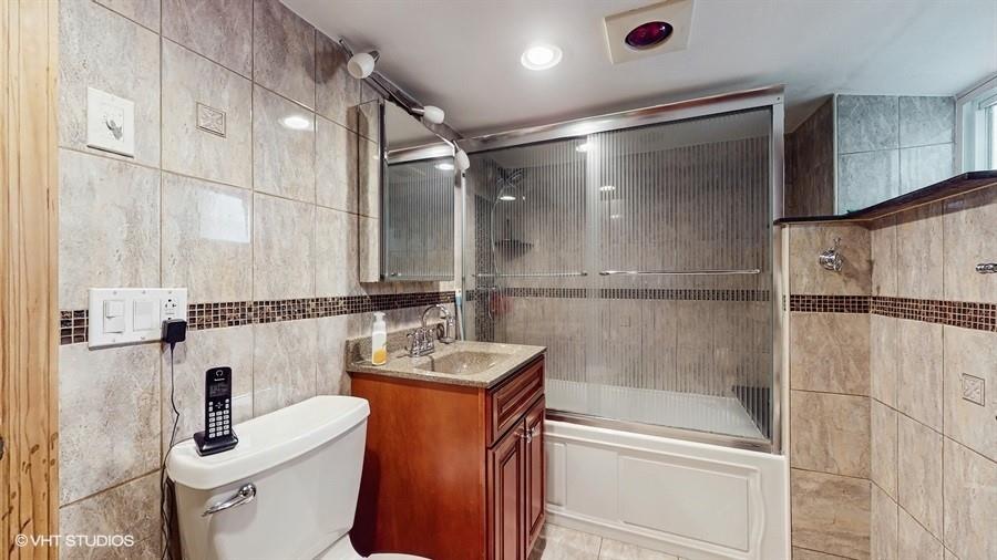Single Family 76th  Queens, NY 11385, MLS-883460-9