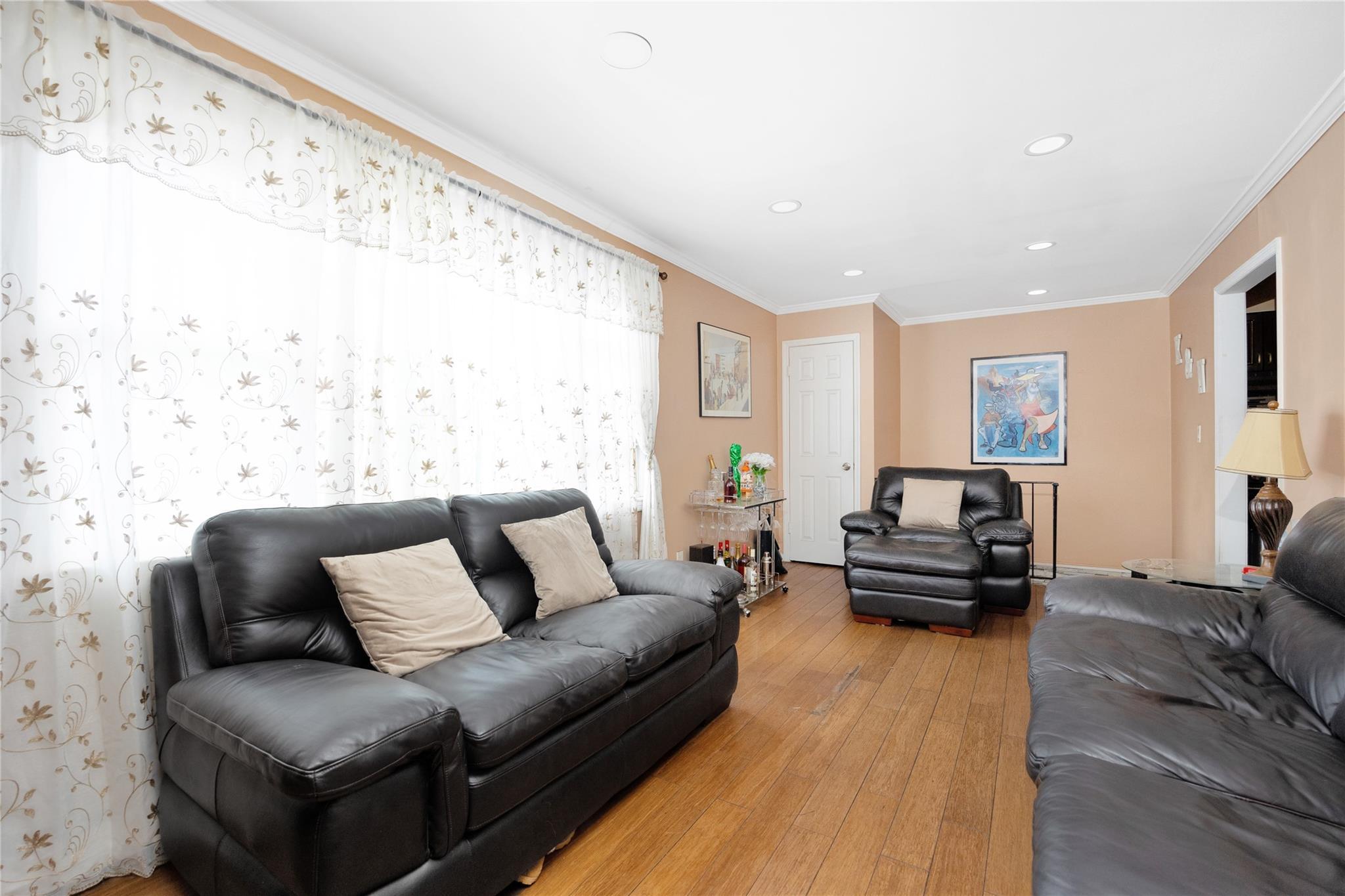 Single Family Conduit  Queens, NY 11436, MLS-883464-15