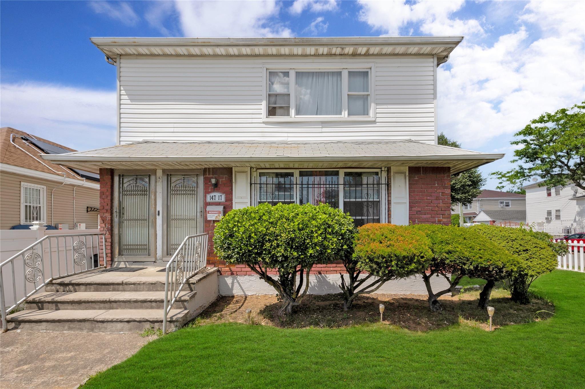 Single Family Conduit  Queens, NY 11436, MLS-883464-2