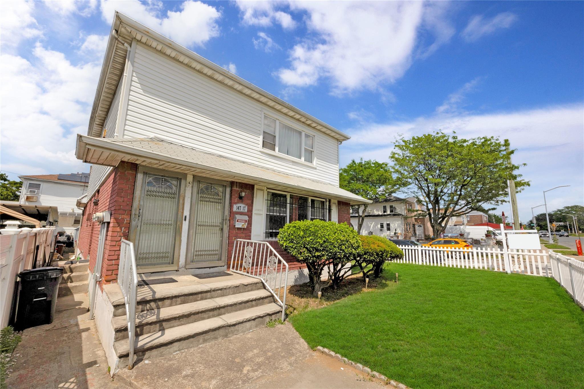Single Family Conduit  Queens, NY 11436, MLS-883464-3