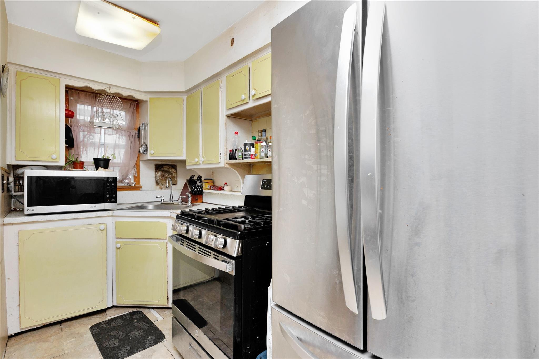 Single Family Conduit  Queens, NY 11436, MLS-883464-9